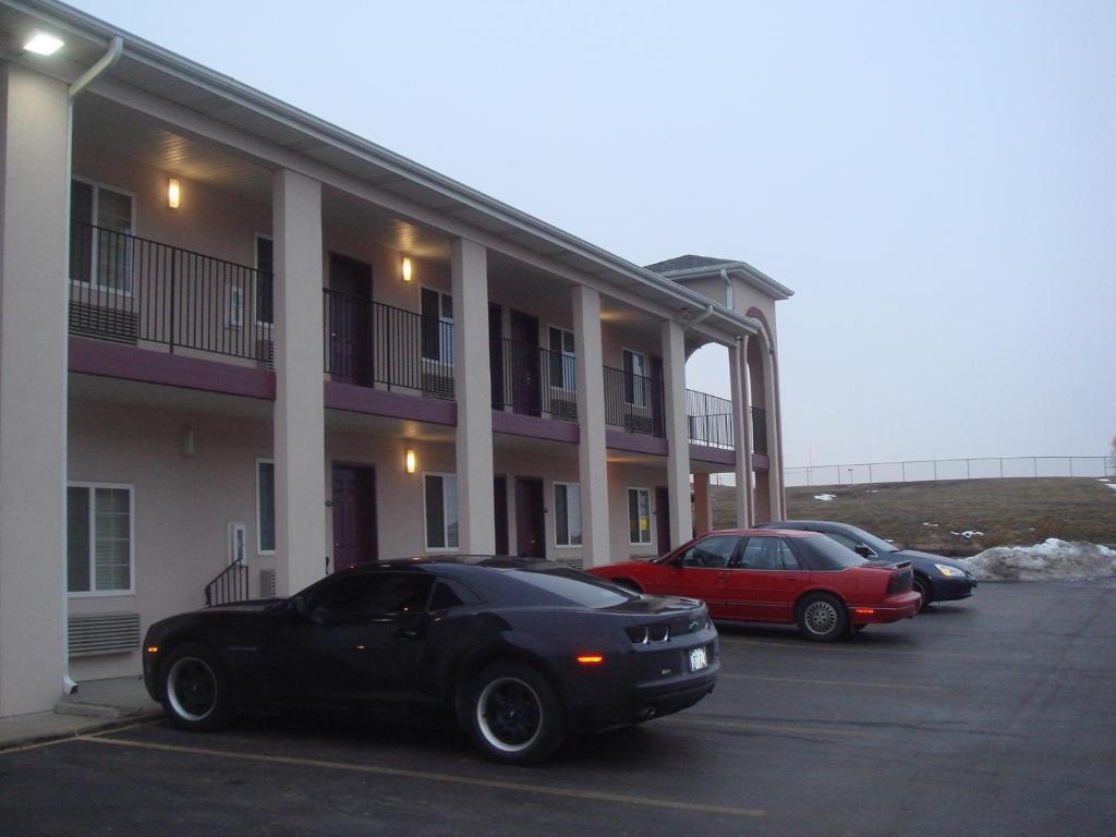 Townhouse Inn & Suites Omaha Exterior photo