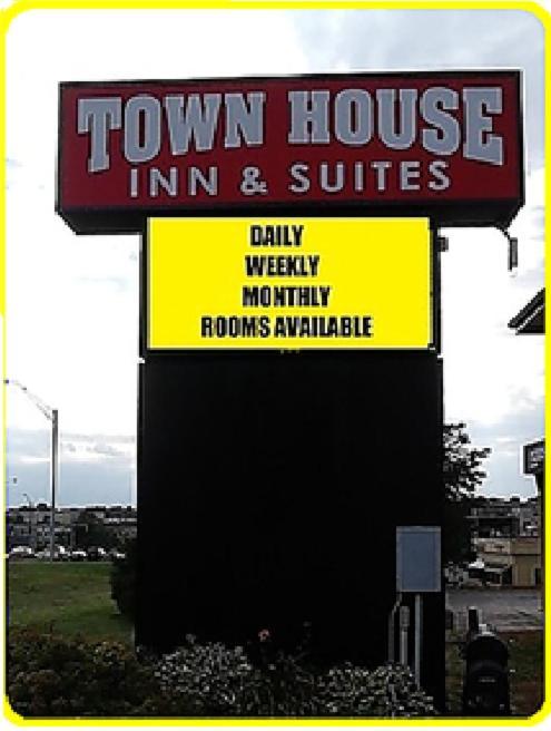 Townhouse Inn & Suites Omaha Exterior photo